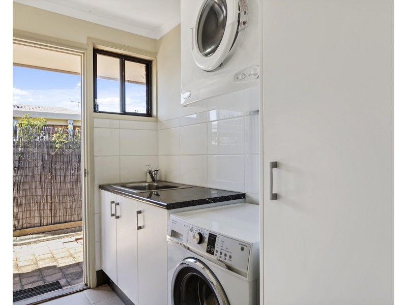 33 Nicklin Way, Buddina QLD 4575