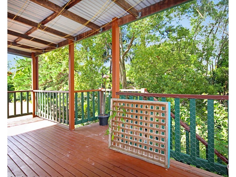 12 Sapphire Drive, Nambour QLD 4560