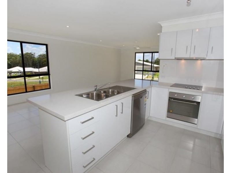 2/10 Ginger Bell Avenue, Bli Bli QLD 4560