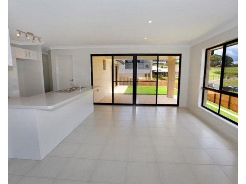 2/10 Ginger Bell Avenue, Bli Bli QLD 4560