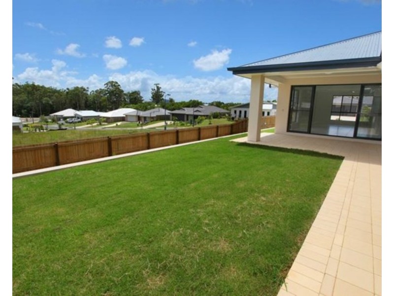 2/10 Ginger Bell Avenue, Bli Bli QLD 4560