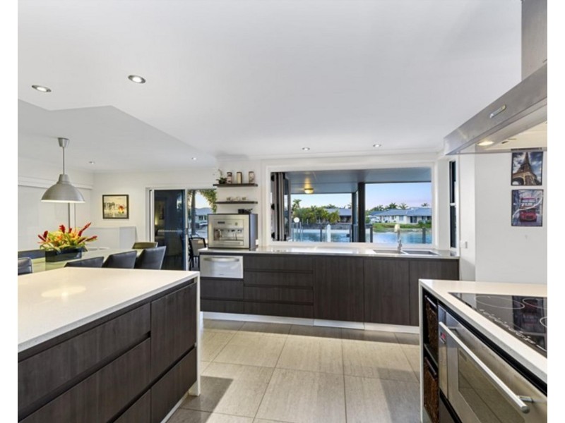 36 Coorumbong Close, Mooloolaba QLD 4557