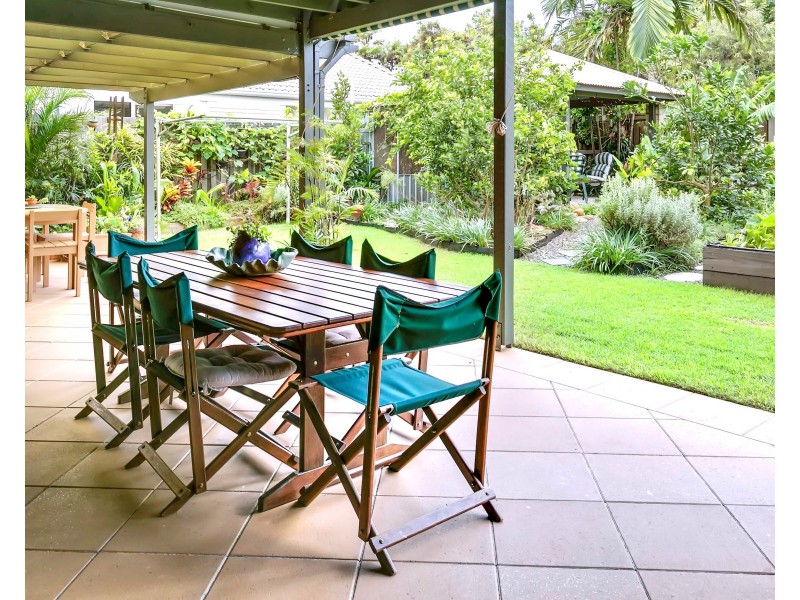 407 Oceanic Drive, Wurtulla QLD 4575