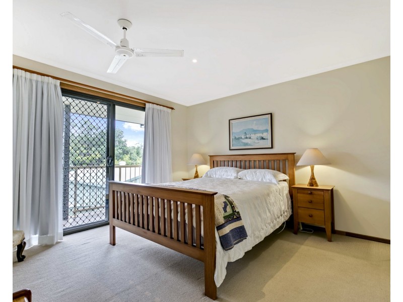 407 Oceanic Drive, Wurtulla QLD 4575