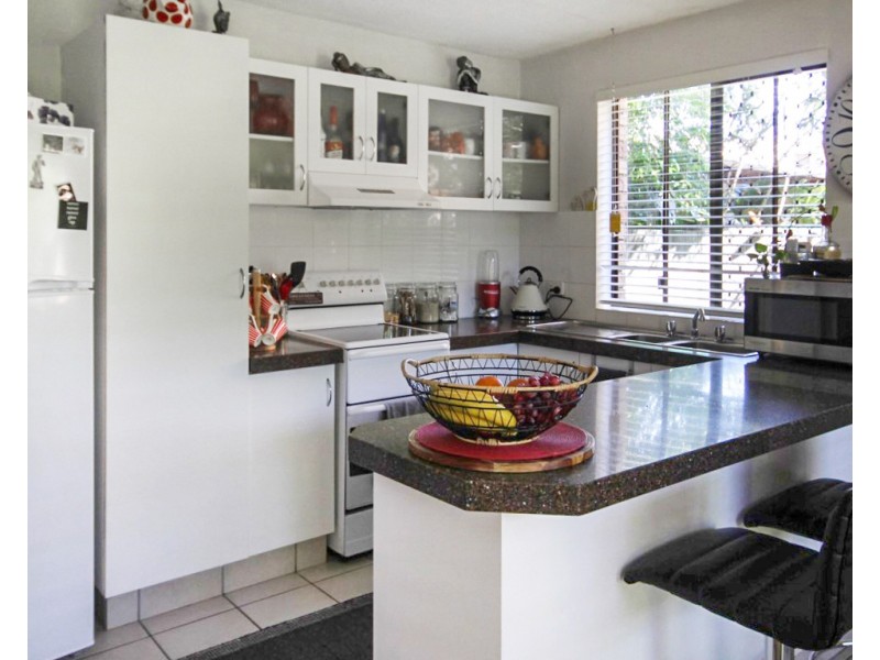 2/88 Amarina Avenue, Mooloolaba QLD 4557