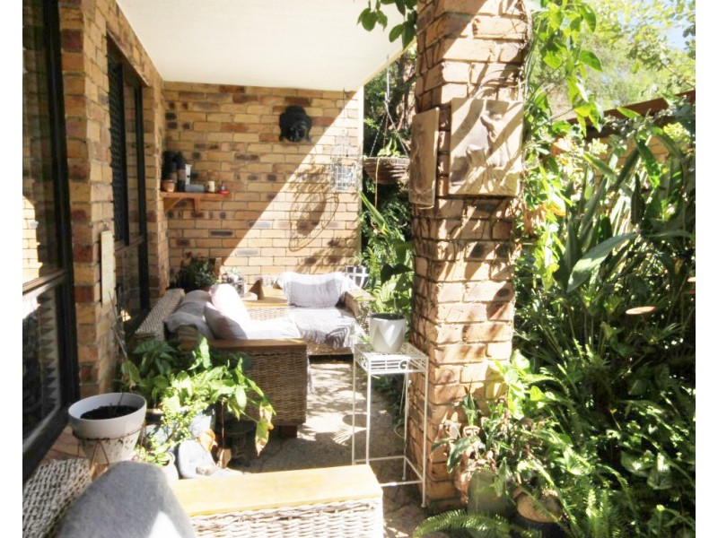 2/88 Amarina Avenue, Mooloolaba QLD 4557