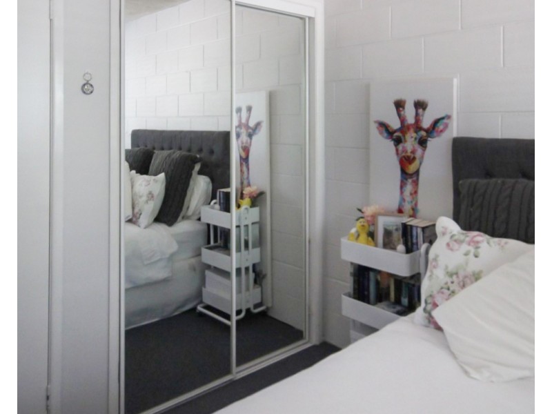 2/88 Amarina Avenue, Mooloolaba QLD 4557