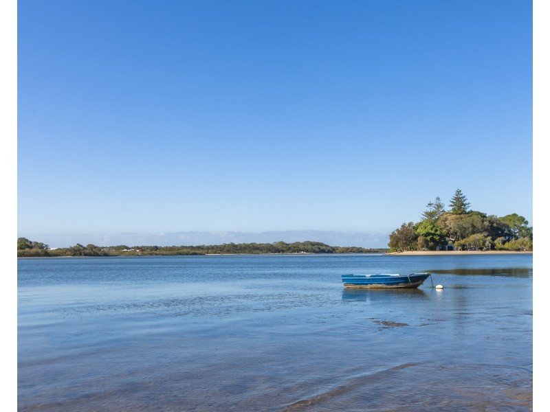 191 Bradman Avenue, Maroochydore QLD 4558
