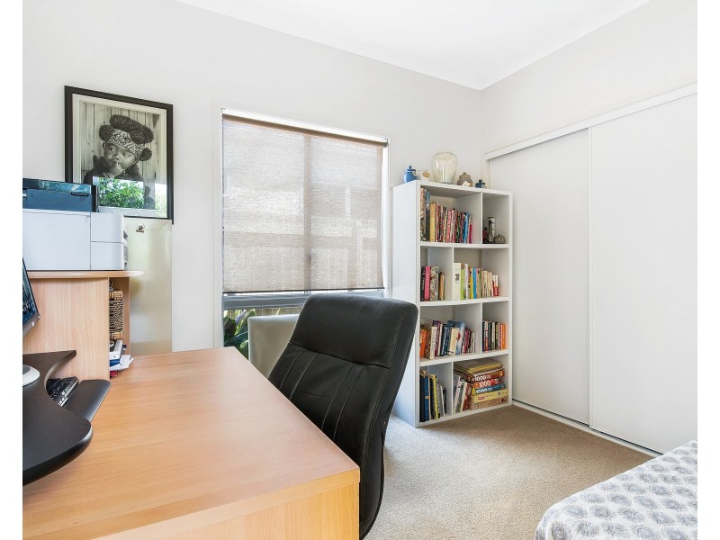 16  Whitsunday Street, Kawana Island QLD 4575
