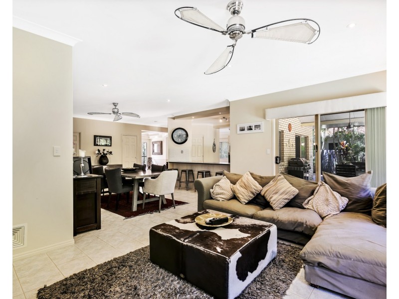 8 Adrian Close, Buderim QLD 4556