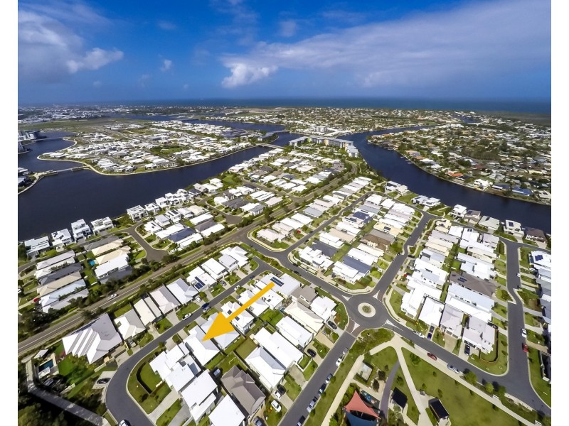 18 Hideaway Street, Birtinya QLD 4575