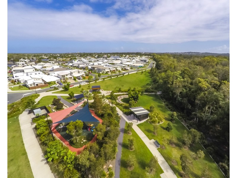 18 Hideaway Street, Birtinya QLD 4575