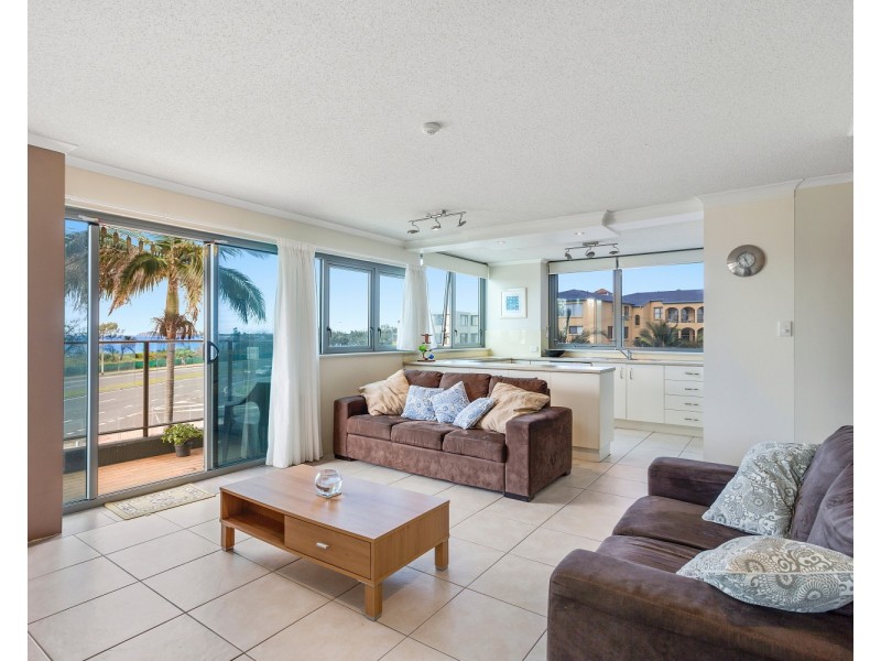 4/4 Aerodrome Road, Maroochydore QLD 4558