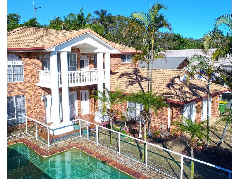 235 Oceanic Drive, Bokarina QLD 4575
