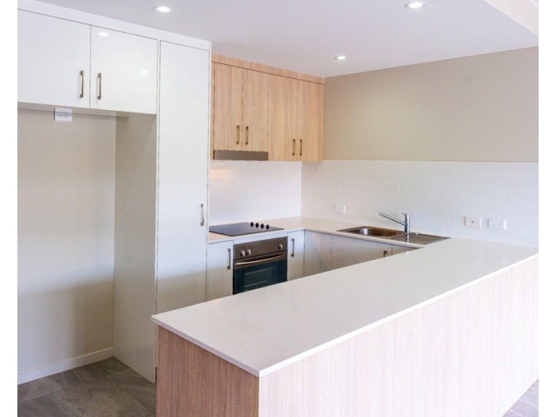 2/60-62 Anzac Avenue, Maroochydore QLD 4558