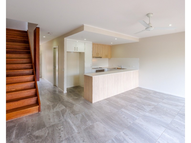 2/60-62 Anzac Avenue, Maroochydore QLD 4558