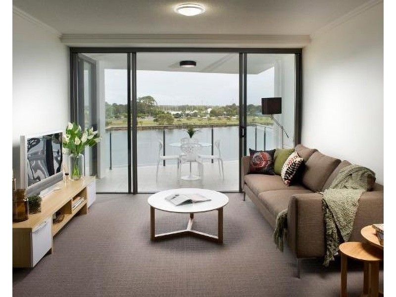 328/21 Innovation Parkway, Birtinya QLD 4575