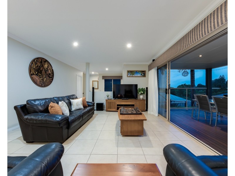33 Middle Park Court, Coes Creek QLD 4560