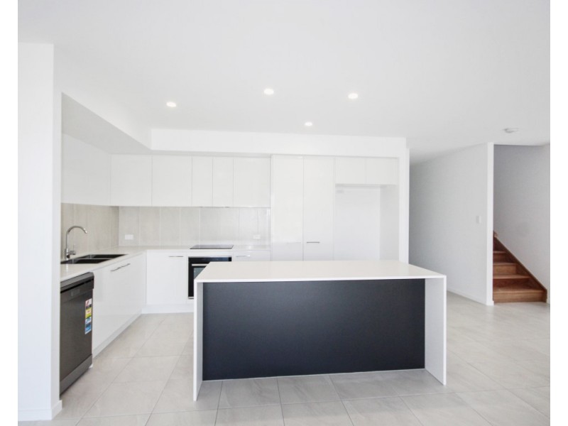 19 Claremont Drive, Maroochydore QLD 4558