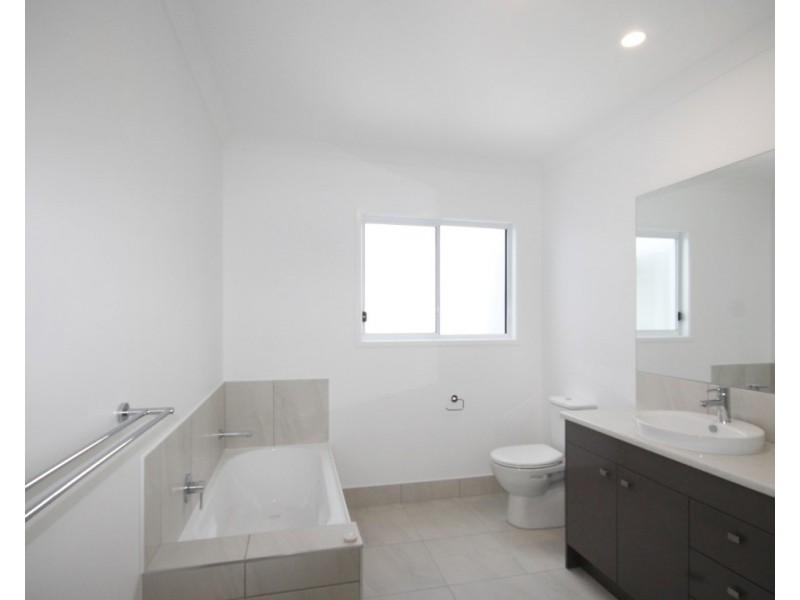 19 Claremont Drive, Maroochydore QLD 4558