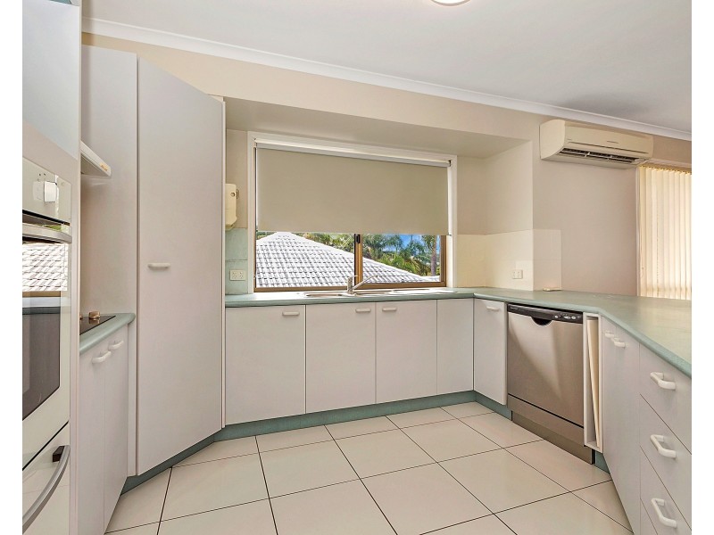 2/5 Hazeltine Court, Maroochydore QLD 4558