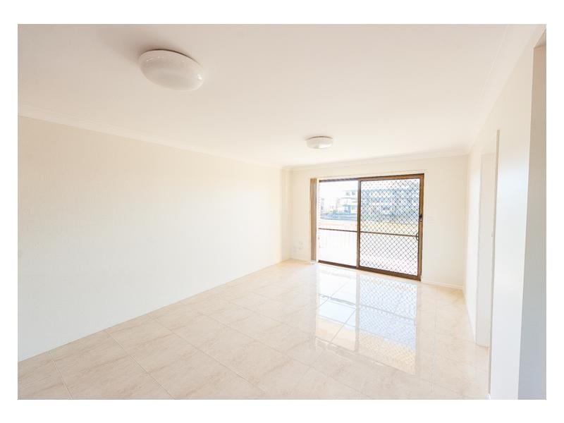 3/12 Akeringa Place, Mooloolaba QLD 4557