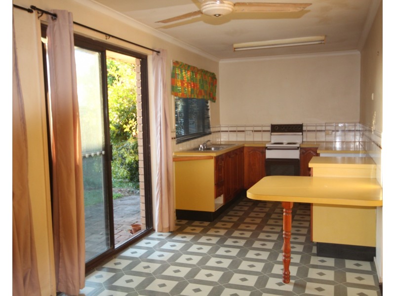 1/42 Lapoinya Cres, Warana QLD 4575