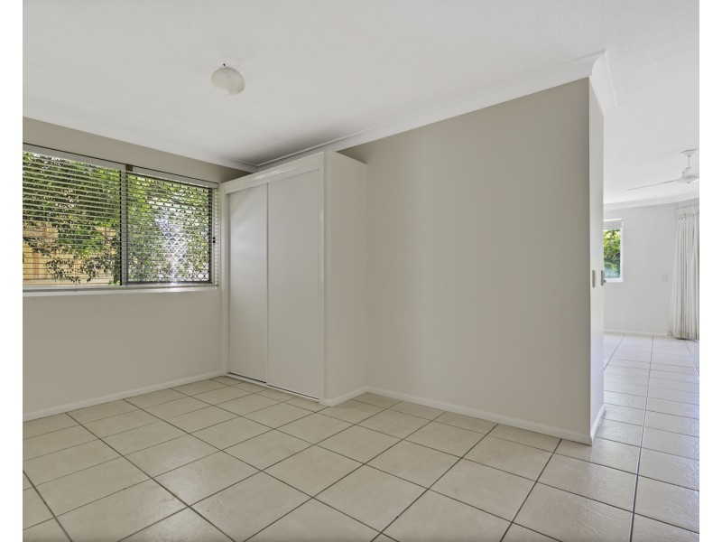 4/2 Douglas St, Mooloolaba QLD 4557