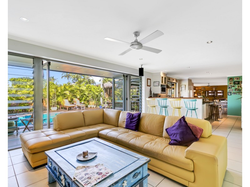 1  Peacock Crescent, Bokarina QLD 4575