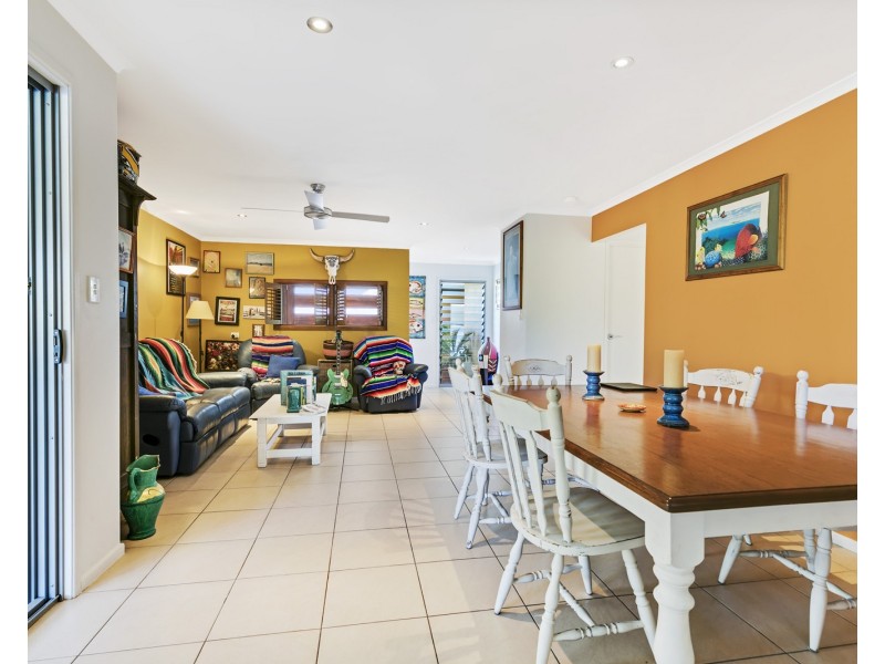 1  Peacock Crescent, Bokarina QLD 4575