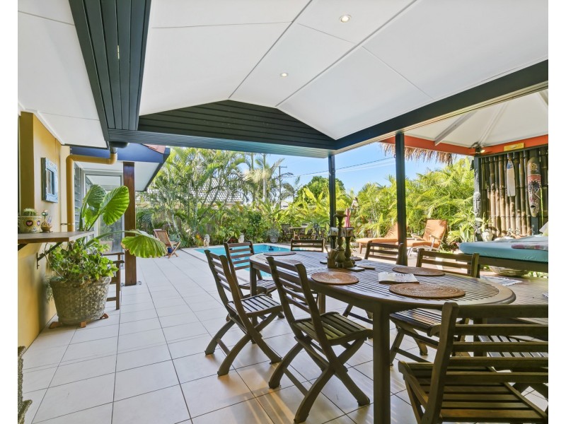 1  Peacock Crescent, Bokarina QLD 4575