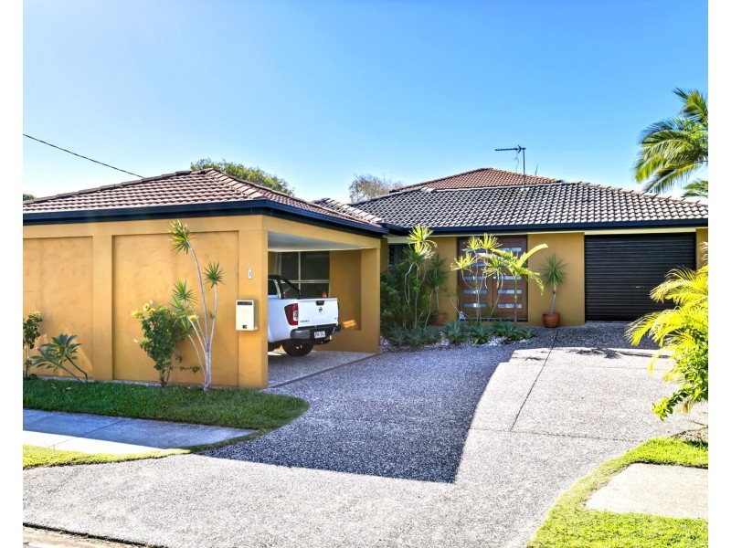 1  Peacock Crescent, Bokarina QLD 4575