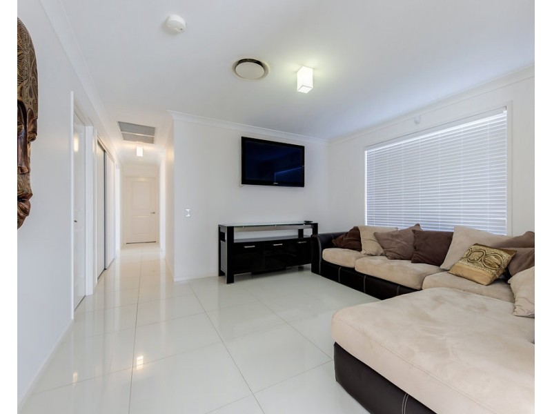 2  Myrtus Street, Mountain Creek QLD 4557