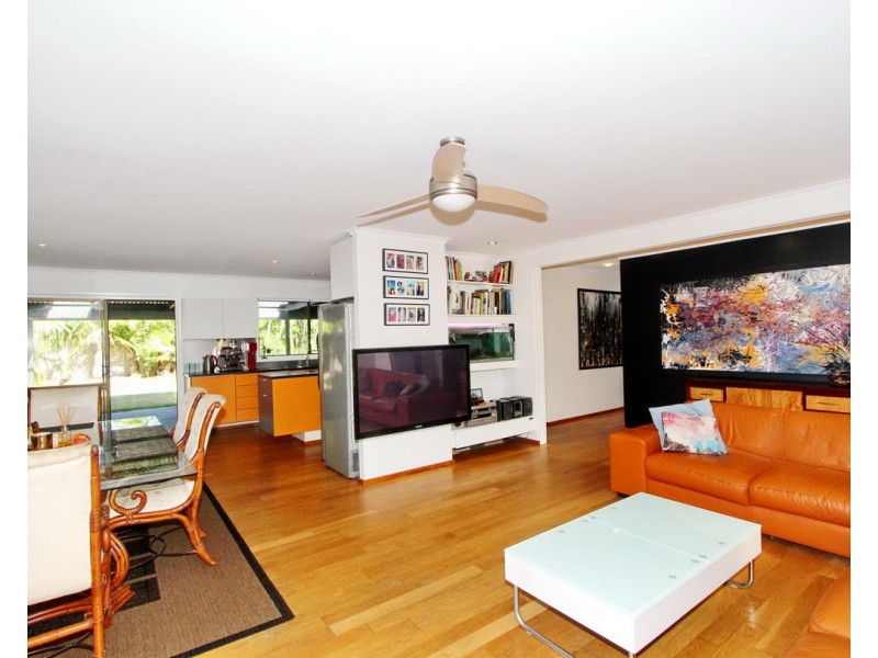 23 Balyarta Crescent, Mooloolaba QLD 4557