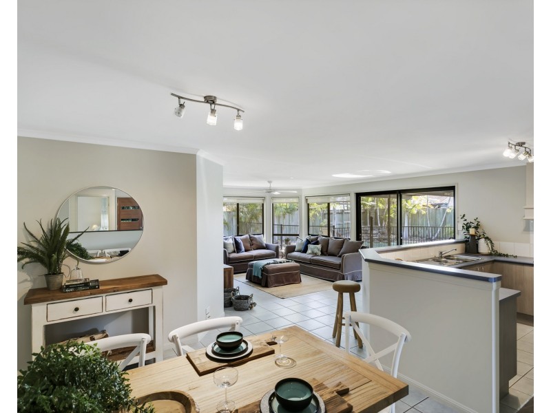 8 Ironwood Court, Mountain Creek QLD 4557