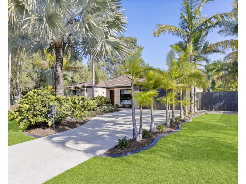 8 Ironwood Court, Mountain Creek QLD 4557