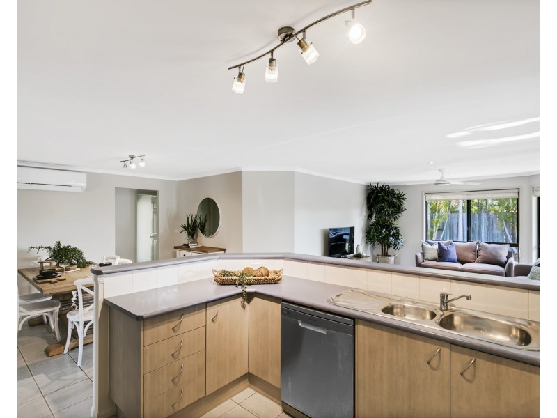 8 Ironwood Court, Mountain Creek QLD 4557