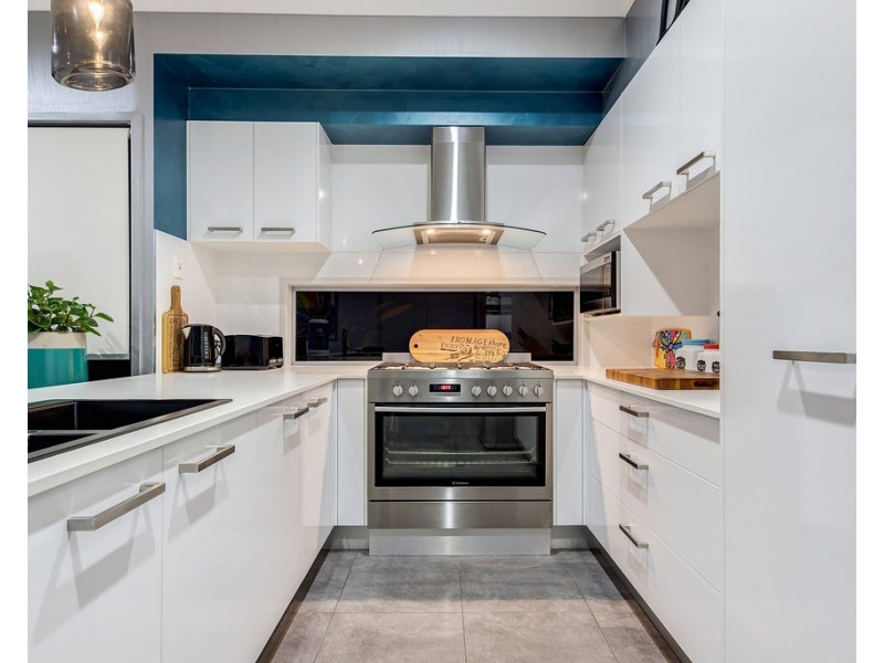 4 Bribie Place, Mountain Creek QLD 4557