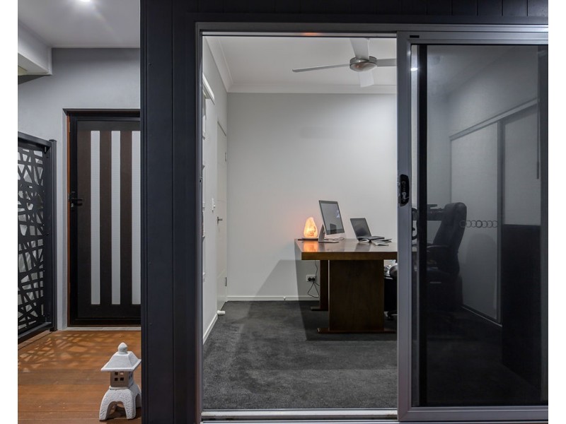 4 Bribie Place, Mountain Creek QLD 4557