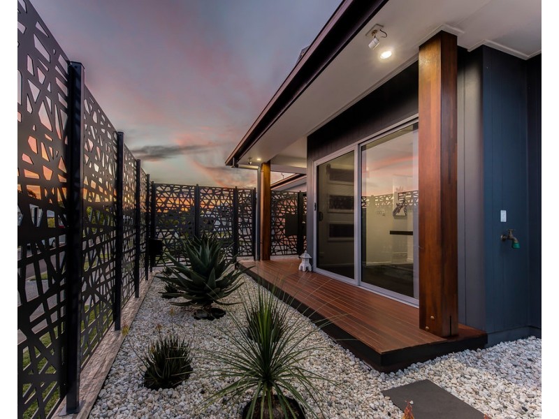 4 Bribie Place, Mountain Creek QLD 4557