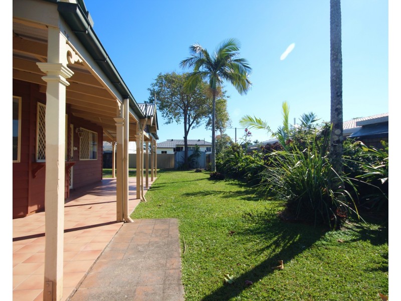 22 Surf Road, Maroochydore QLD 4558