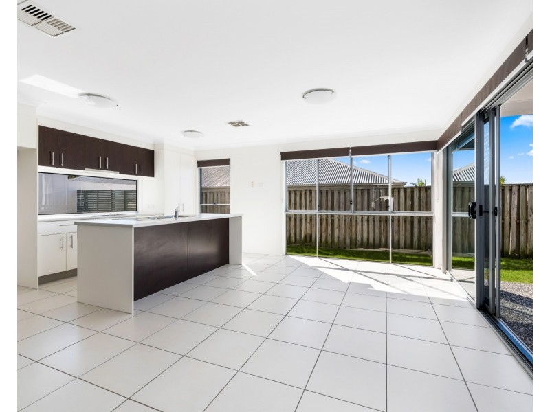 2/55 Frogmouth Circuit, Mountain Creek QLD 4557