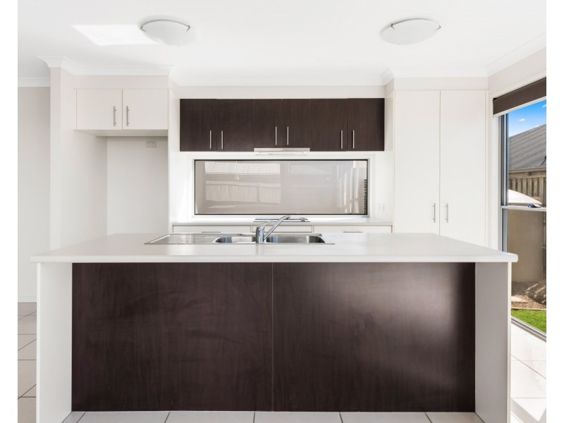 2/55 Frogmouth Circuit, Mountain Creek QLD 4557