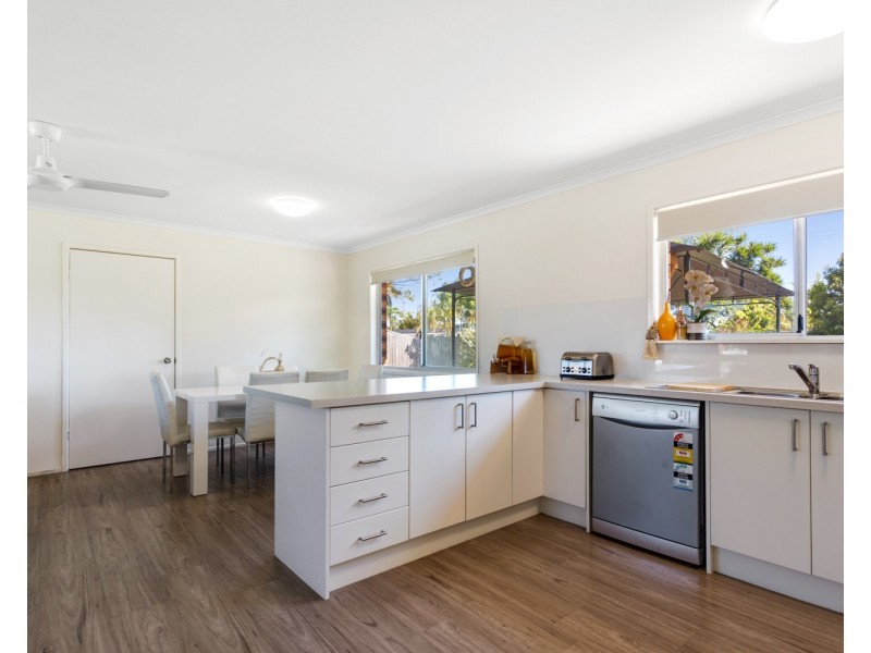 40  Lapoinya Crescent, Warana QLD 4575