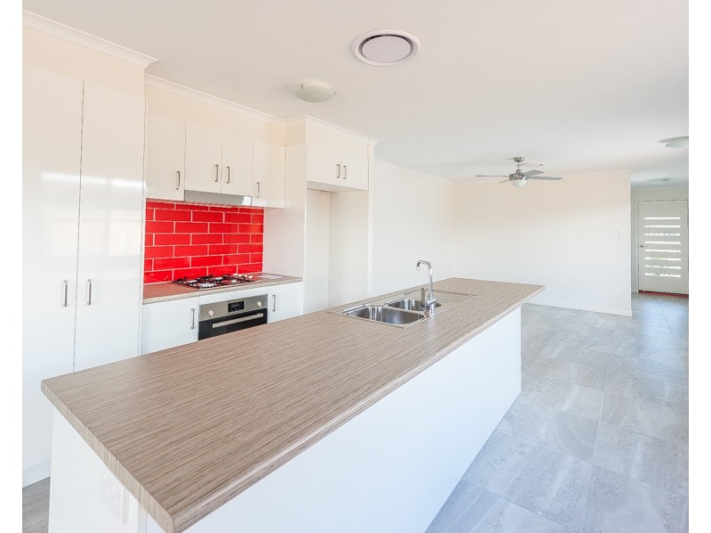 27 Shaw St, Meridan Plains QLD 4551