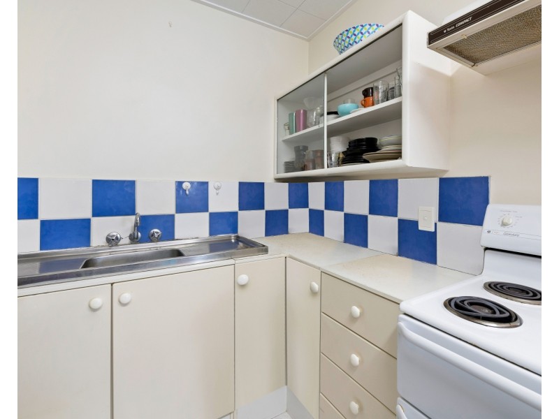 8/60 Edward Street, Alexandra Headland QLD 4572