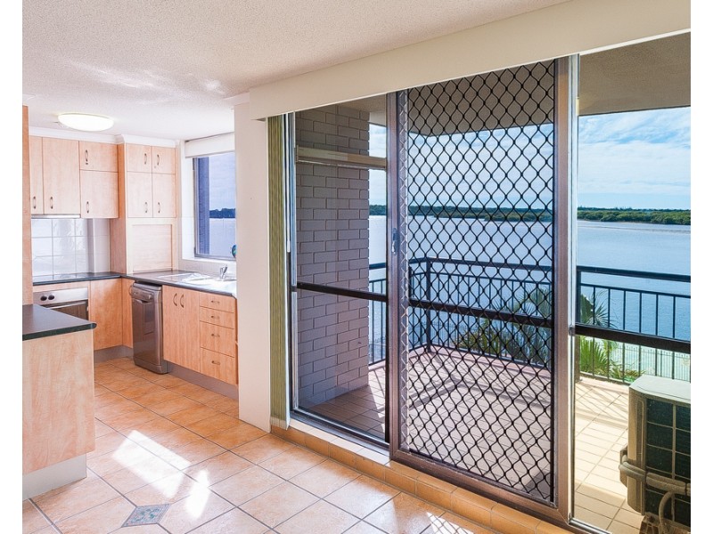 16/150 Duporth Avenue, Maroochydore QLD 4558