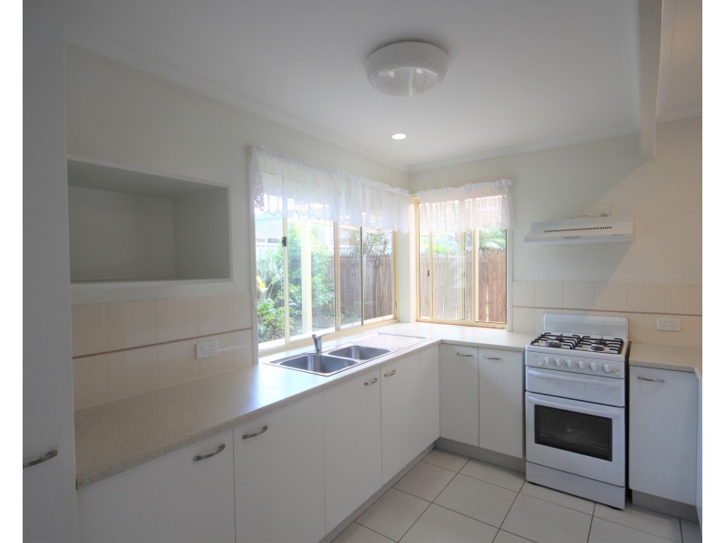 2/14 Aragorn Street, Maroochydore QLD 4558