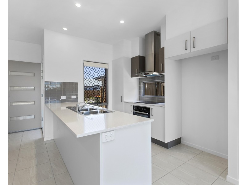 35  Affinity Place, Birtinya QLD 4575