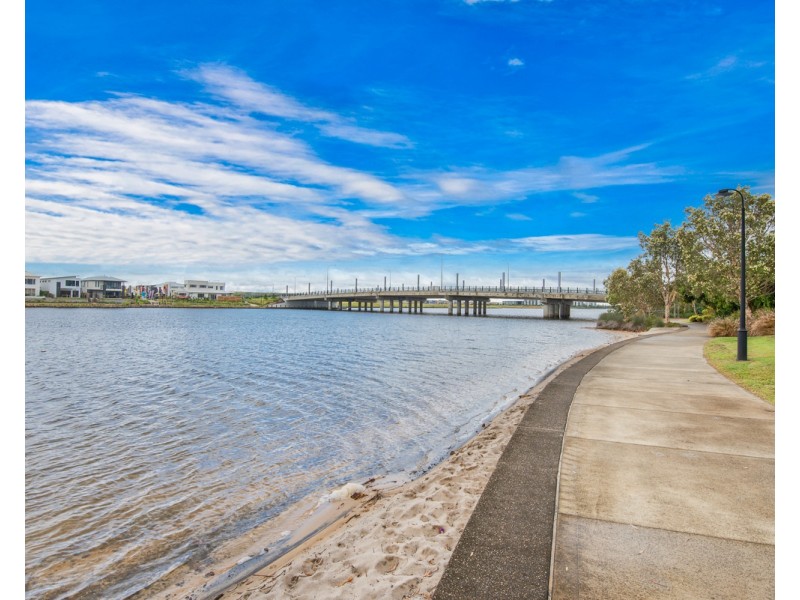 35  Affinity Place, Birtinya QLD 4575